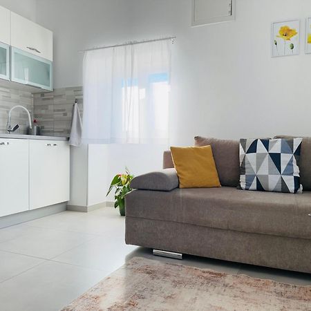 Apartment Erika - For 2 Near The Beach PUY Eksteriør bilde